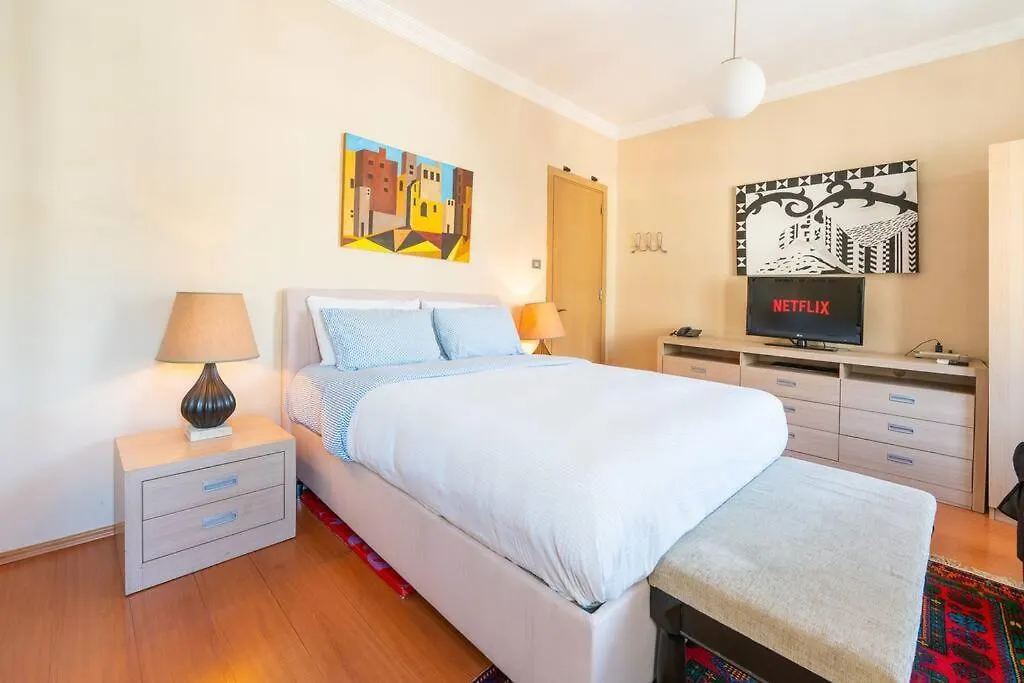 Apartament Unique Flat By The Bosphorus In Bebek Stambuł